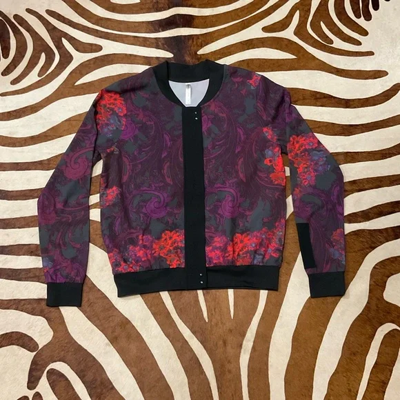 Fabletics Ithaca Floral Bomber Jacket Size Medium - Picture 4 of 7